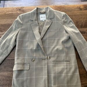 Madewell Houndstooth Blazer in Gray and Cream